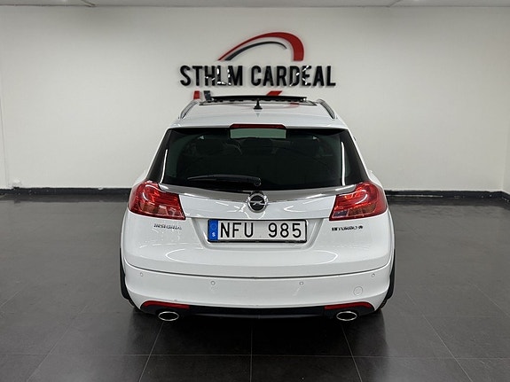 Opel Insignia 8 of 30