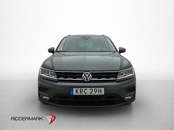 Volkswagen Tiguan 2 of 5