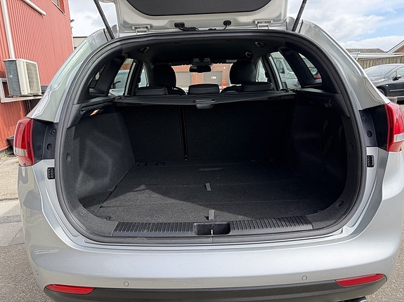 Kia Ceed 15 of 19