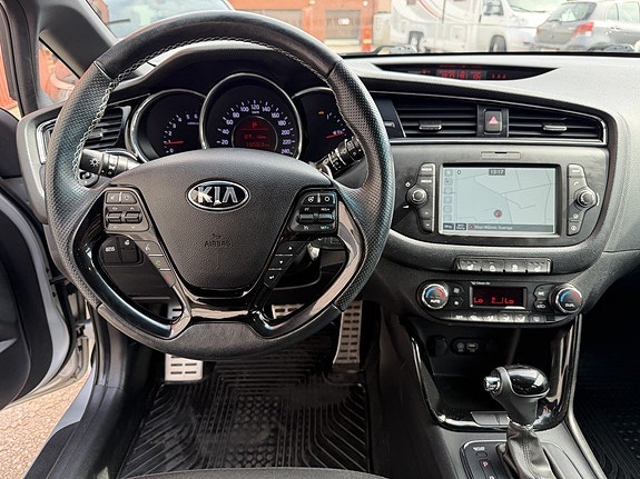 Kia Ceed 8 of 19