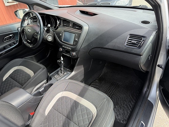 Kia Ceed 12 of 19