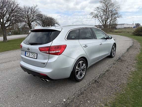 Kia Ceed 4 of 19