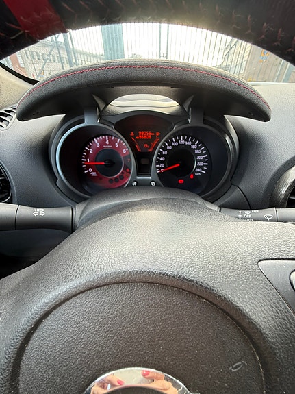 Nissan Juke 4 of 5