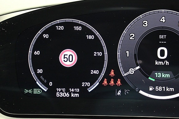 Porsche Cayenne 12 of 21