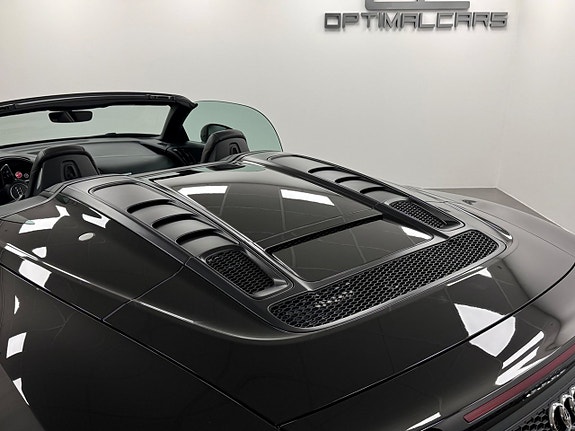 Audi R8 11 of 14
