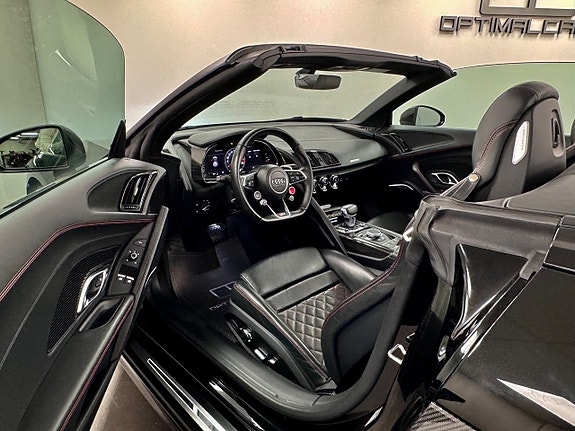 Audi R8 7 of 14