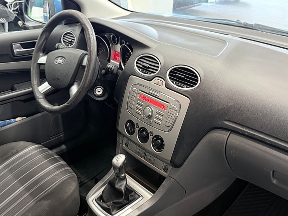Ford Focus 7 of 14