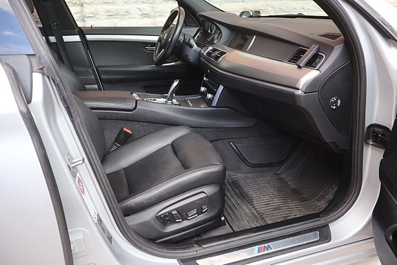 BMW 530xd 12 of 24