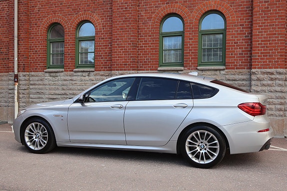 BMW 530xd 5 of 5