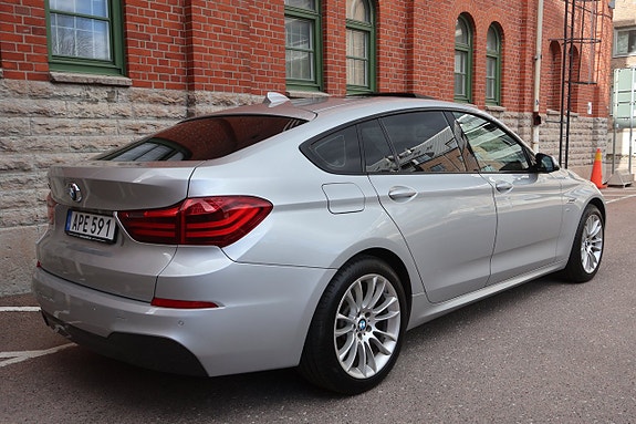 BMW 530xd 23 of 24