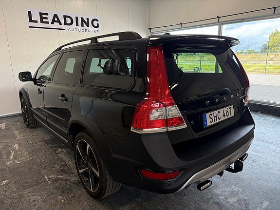 Volvo XC70 2 of 30