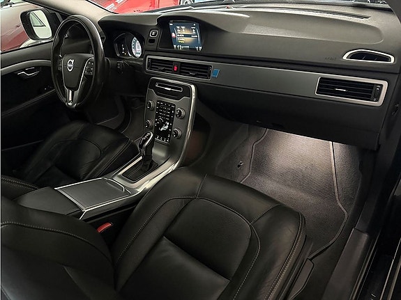 Volvo XC70 8 of 27
