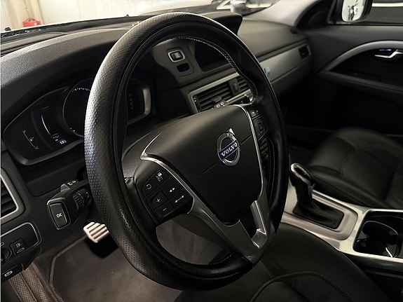Volvo XC70 4 of 5