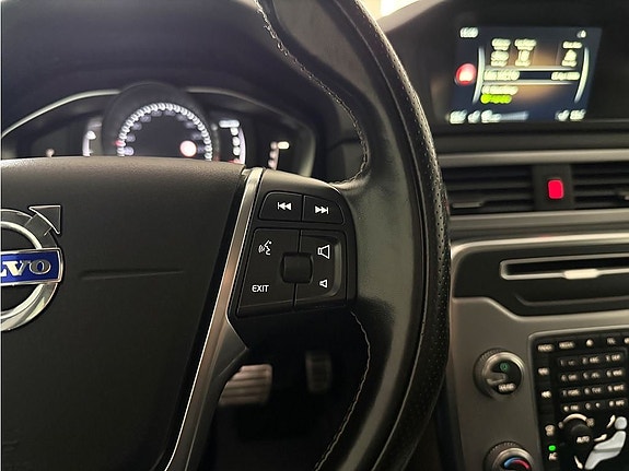 Volvo XC70 14 of 27