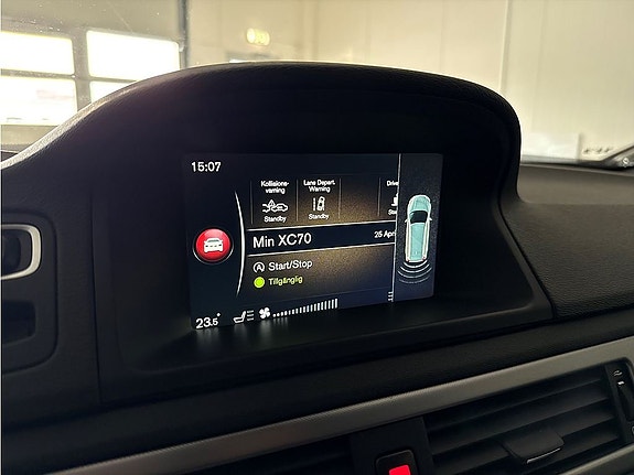 Volvo XC70 21 of 27