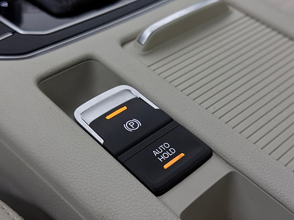 Volkswagen Passat 27 of 30