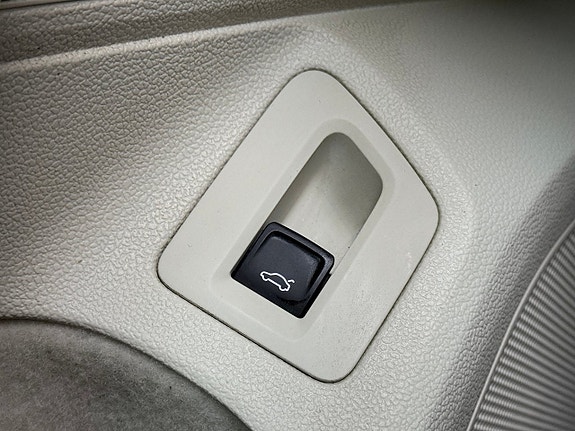 Volkswagen Passat 29 of 30