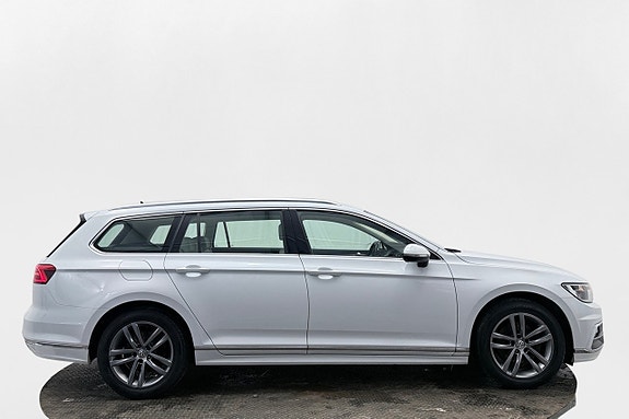 Volkswagen Passat 5 of 5