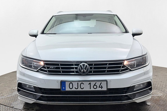 Volkswagen Passat 3 of 5