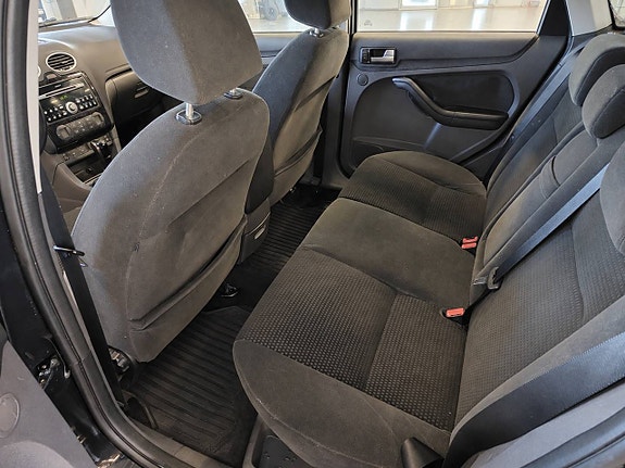 Ford Focus 9 of 10