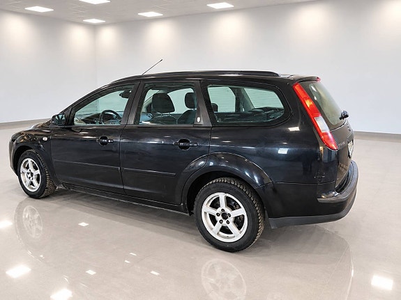 Ford Focus 5 of 10