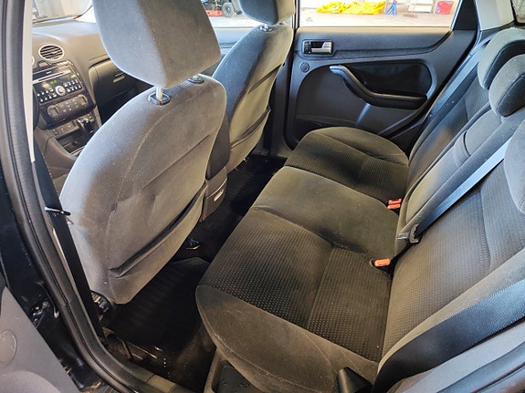 Ford Focus 12 of 13