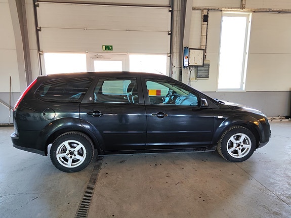 Ford Focus 4 of 5