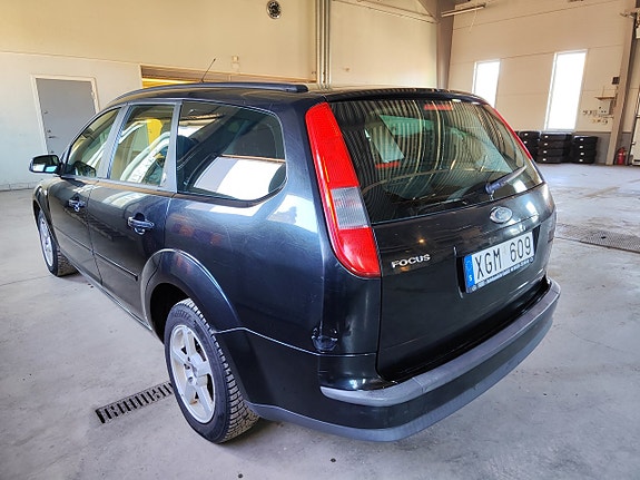 Ford Focus 7 of 13
