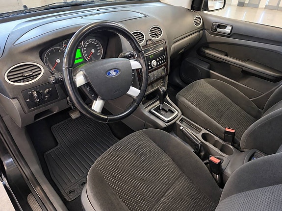 Ford Focus 8 of 10