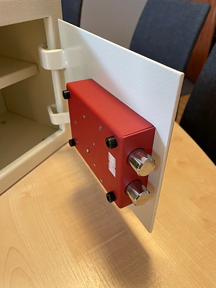 Product image 3 of 4