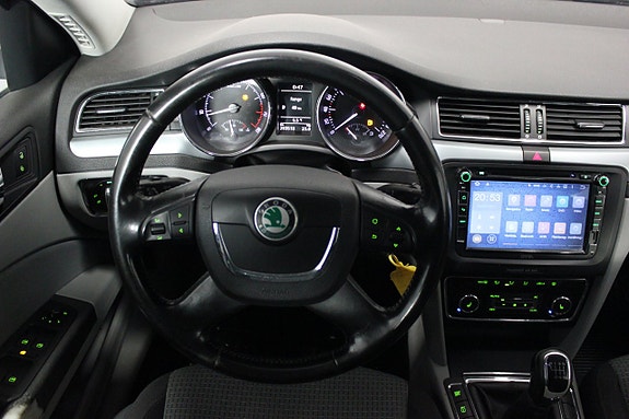 Skoda Superb 13 of 23