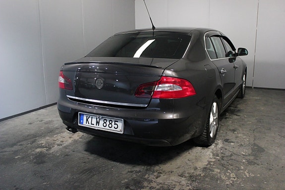 Skoda Superb 4 of 5