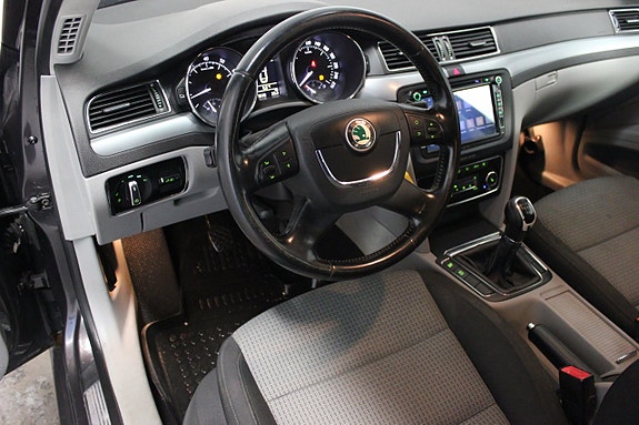 Skoda Superb 22 of 23