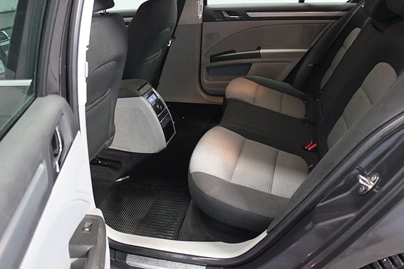 Skoda Superb 10 of 23