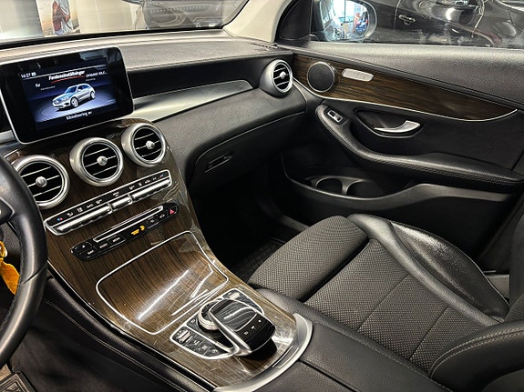 Mercedes-Benz GLC220 d 20 of 27
