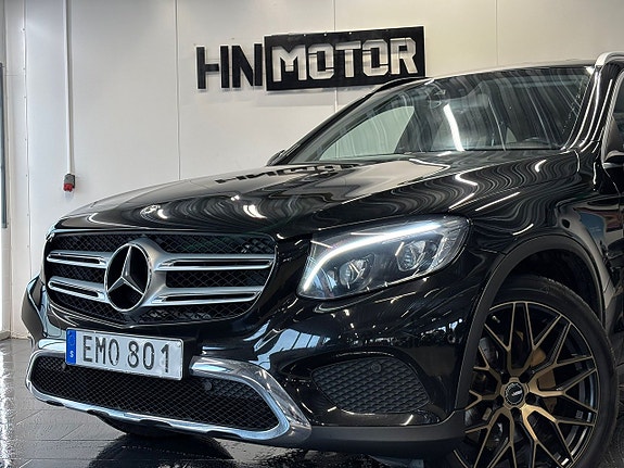 Mercedes-Benz GLC220 d 2 of 5