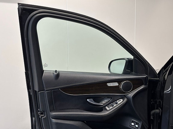 Mercedes-Benz GLC220 d 12 of 27