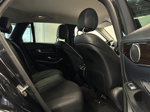 Mercedes-Benz GLC220 d 27 of 27