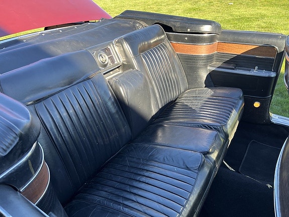 Chrysler Imperial 14 of 16