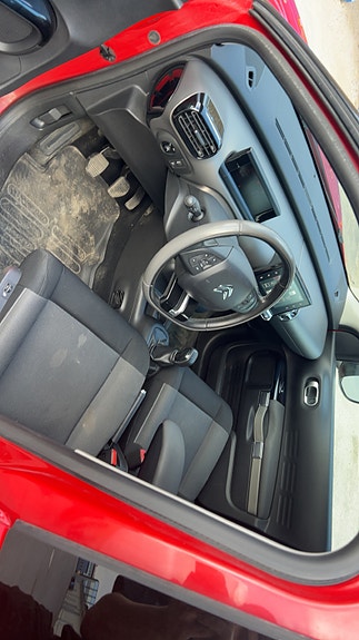 Citroen C4 Cactus 9 of 11