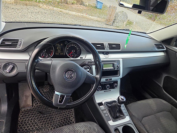 Volkswagen Passat 5 of 5