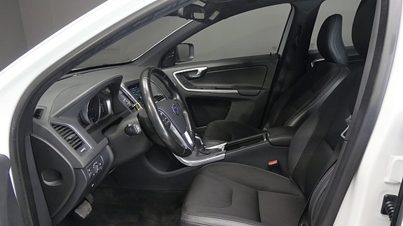 Volvo XC60 12 of 26