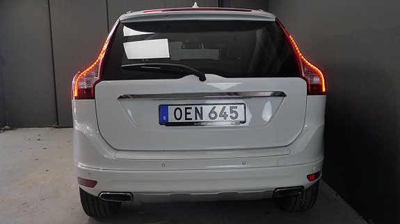 Volvo XC60 9 of 26