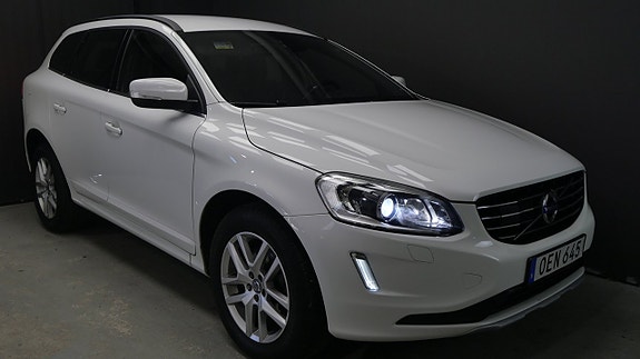 Volvo XC60 2 of 5