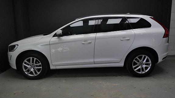 Volvo XC60 6 of 26