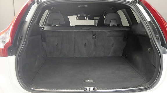 Volvo XC60 10 of 26