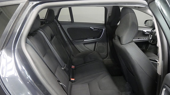 Volvo V60 16 of 20