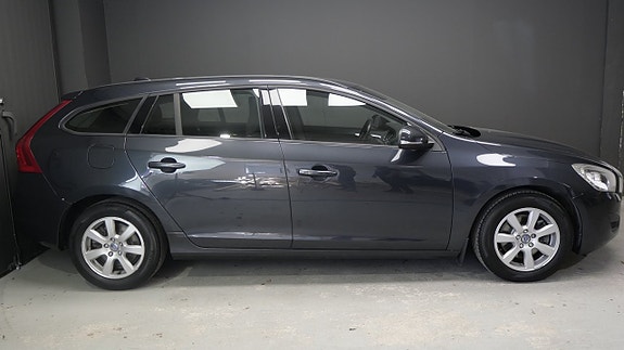 Volvo V60 4 of 5