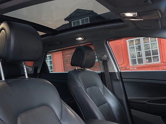 Hyundai Tucson 16 of 19