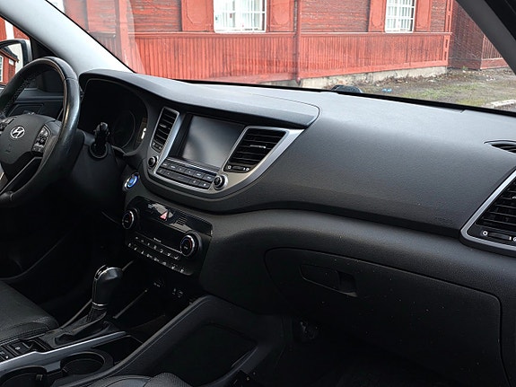 Hyundai Tucson 15 of 19